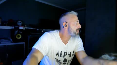 Chico que rico Caliente online show from September 9, 12:21 am