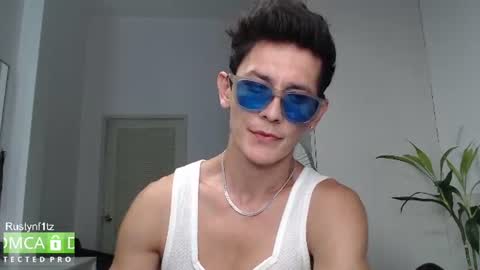MillionDollarGuy online show from July 7, 3:41 am