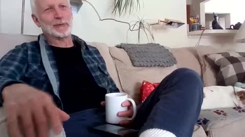 Snapshot of rustyx22 chatting on February 28, 2:20 pm Rusty online show from February 28, 2:20 pm