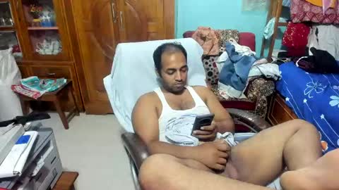 rwb17 online show from April 14, 4:54 pm