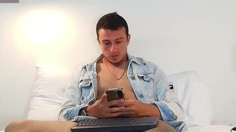 Sr Coast online show from October 7, 9:55 pm