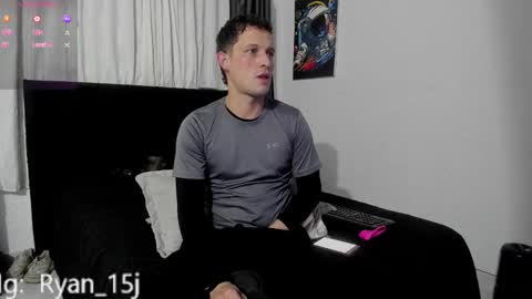 Snapshot of ryan15_ chatting on October 21, 10:31 am Ryan 15 online show from October 21, 10:31 am