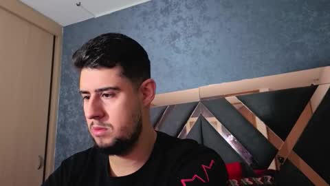 R Y A N online show from December 18, 9:59 am