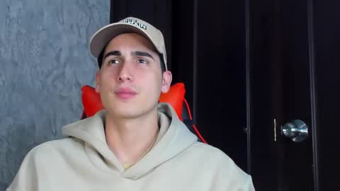 Ryan Levi online show from February 5, 3:13 am