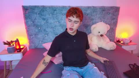 R Y A N   ON   F I R E online show from April 18, 1:24 pm