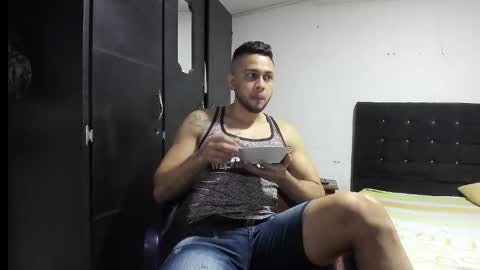 ryan_xc1 online show from December 1, 3:15 am