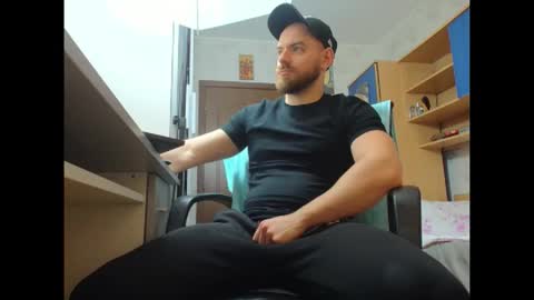 Ryanstone  online show from January 19, 6:12 am