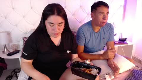 Ryder and Violet online show from January 19, 4:01 am