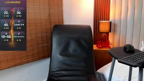 Ryo Kush online show from April 12, 7:45 am