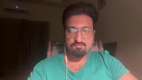 saadiqureshi007 online show from September 25, 7:54 pm