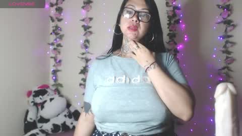 saalomee 1 online show from May 9, 2:06 am