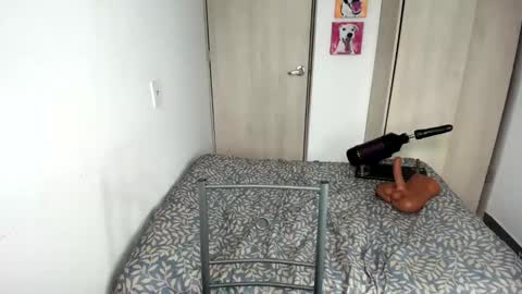 Sara online show from October 24, 8:42 pm