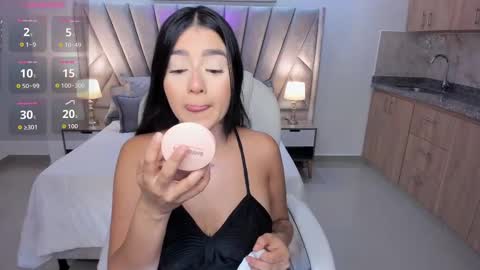 Snapshot of sabrina_nova chatting on October 18, 8:46 pm Sabrina online show from October 18, 8:46 pm