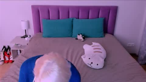 Sabrina MacMarren online show from September 20, 7:06 pm