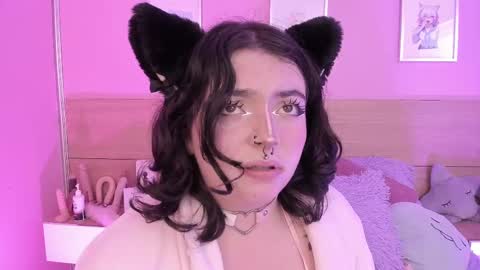 Snapshot of sachi_meow chatting on March 8, 1:36 pm Ig online show from March 8, 1:36 pm
