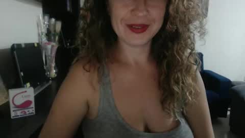 sacrletardiente online show from March 7, 2:36 am