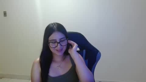 Sahaliefox  online show from February 27, 7:39 pm