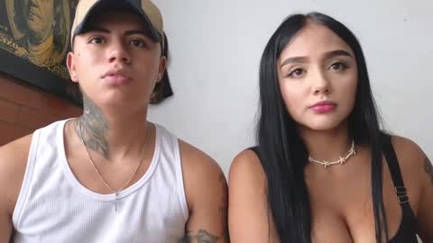 Snapshot of sahara_n_thiago chatting on February 1, 7:13 pm Sahara y Thiago online show from February 1, 7:13 pm