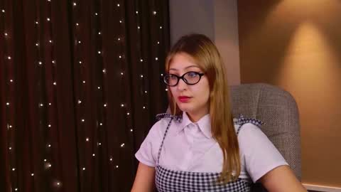 saharozza online show from February 17, 3:33 pm