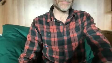 saint009 online show from March 30, 2:28 pm