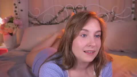 saint__vicious online show from July 18, 9:17 pm