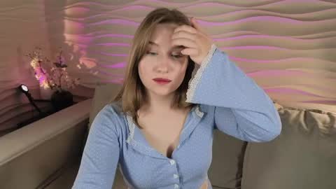 Trisha online show from April 24, 8:44 pm