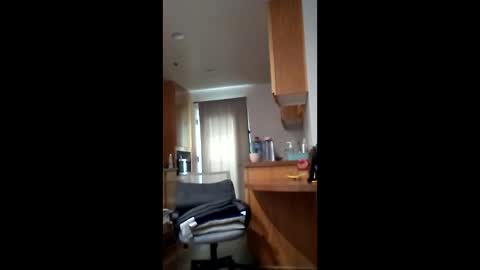 salis1981 online show from April 18, 12:34 am