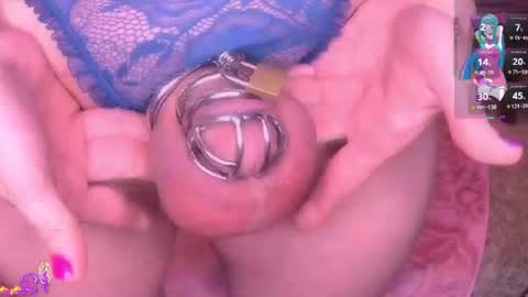 SissySally online show from July 4, 11:47 am