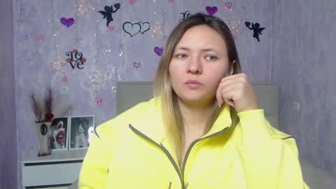 Snapshot of sallyverda chatting on February 25, 6:44 pm Sally online show from February 25, 6:44 pm