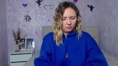 Snapshot of sallyverda chatting on February 26, 6:59 pm Sally online show from February 26, 6:59 pm