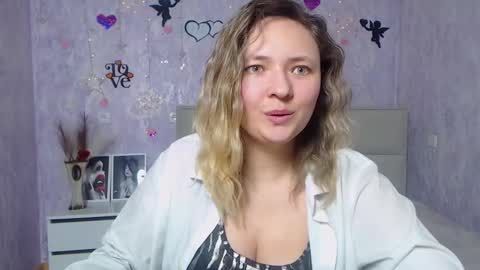 Snapshot of sallyverda chatting on February 27, 1:41 am Sally online show from February 27, 1:41 am