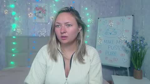 Snapshot of sallyverda chatting on October 5, 5:38 am Sally online show from October 5, 5:38 am