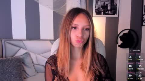 salome__evans online show from March 11, 12:39 pm