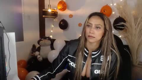 salome_drasin online show from October 31, 8:53 pm