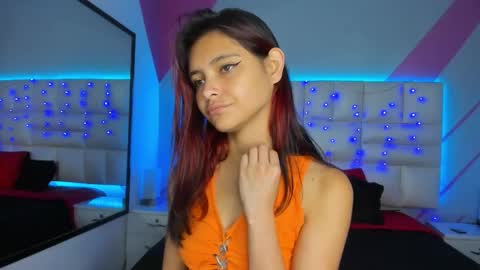 Snapshot of salome_rouse chatting on October 20, 8:25 pm Salome Rose online show from October 20, 8:25 pm