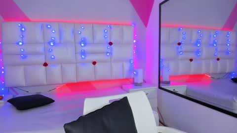 Snapshot of salome_rouse chatting on January 26, 5:13 pm Salome Rose online show from January 26, 5:13 pm
