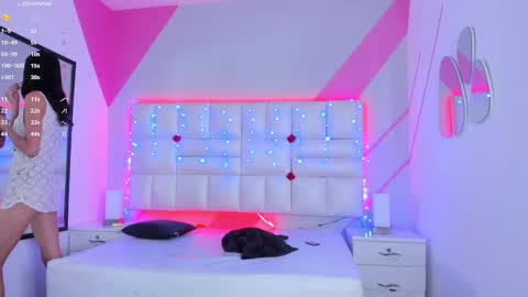 Snapshot of salome_rouse chatting on February 13, 8:24 pm Salome Rose online show from February 13, 8:24 pm