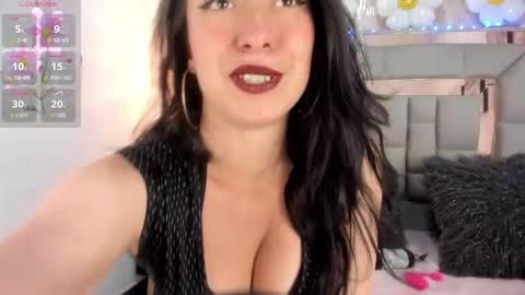 Snapshot of salomee_lee chatting on October 19, 6:45 pm Salome Lee online show from October 19, 6:45 pm