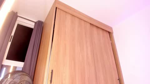 Salome online show from December 5, 11:45 pm