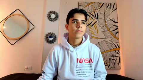 Salomon  Jax and Luca online show from February 25, 11:32 am