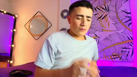 Salomon  Jax and Luca online show from February 19, 3:28 am