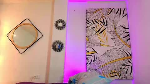 Salomon  Jax and Luca online show from February 21, 11:55 am