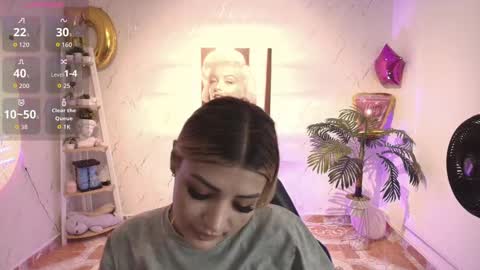 Snapshot of saloomee__ chatting on October 2, 11:31 am SALOME online show from October 2, 11:31 am