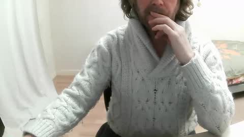 Saltimbanquier  Salt  ou  Banquier  online show from February 11, 3:51 pm