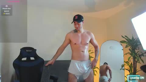 Snapshot of salvatore_costa chatting on October 19, 6:40 am Salvatore online show from October 19, 6:40 am