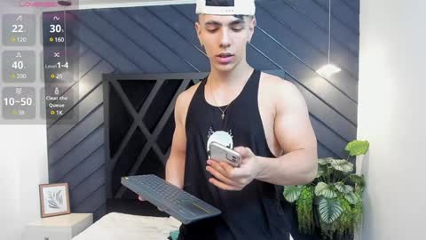 Snapshot of salvatore_damore chatting on February 5, 2:26 pm SALVATORE online show from February 5, 2:26 pm