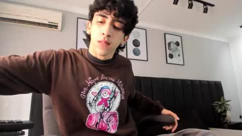 salvatore  online show from March 8, 1:36 pm