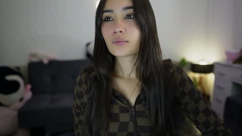 Snapshot of sam01___ chatting on January 21, 10:30 pm Stefana    or    Samchispas online show from January 21, 10:30 pm