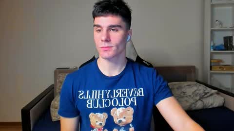 BACK IN 2 WEEKS online show from November 25, 9:35 pm