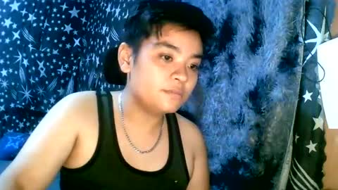 sam_yang09 online show from July 13, 10:46 pm